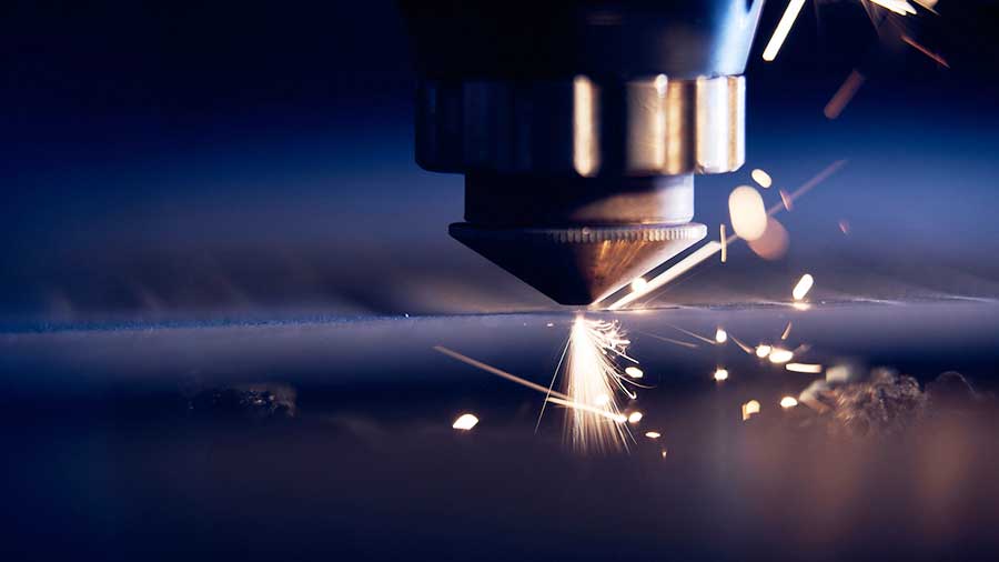 Corte laser de fibra optica CNC sobre lamina